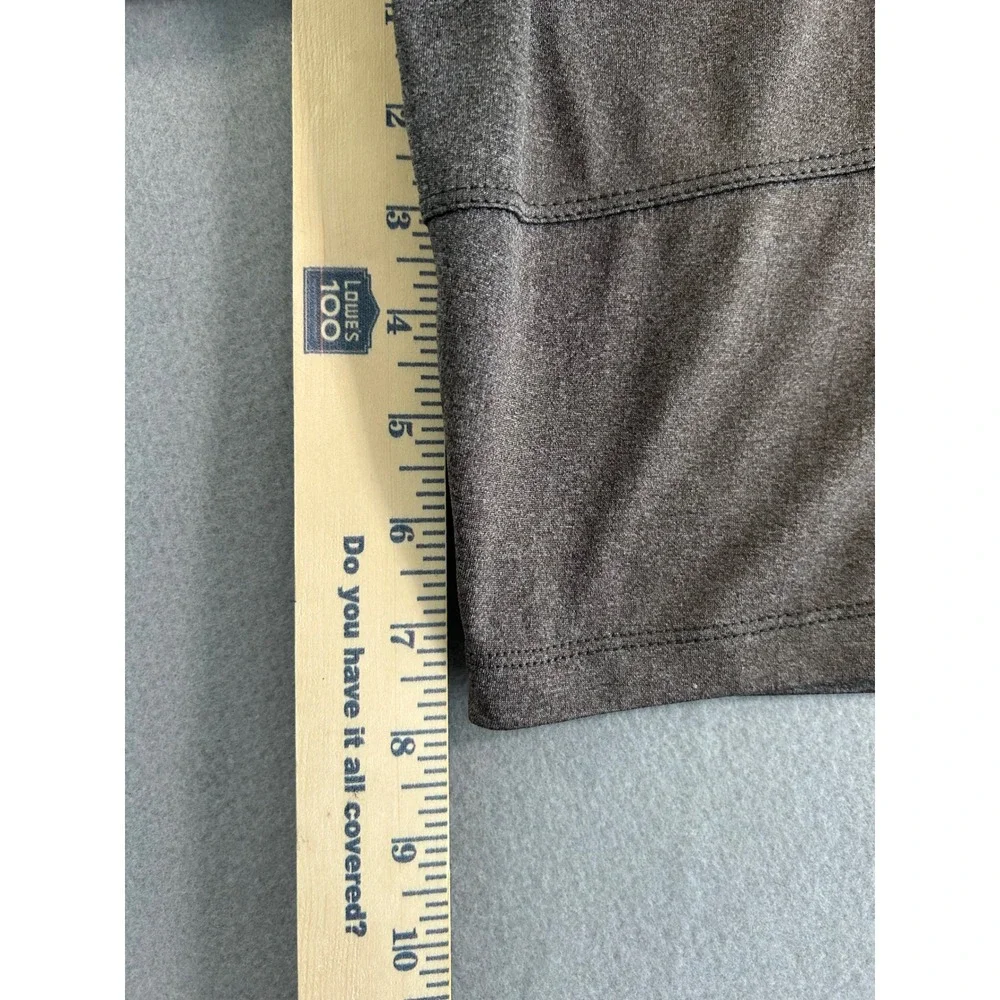 YoungLA Athletic Shorts Mens Size Large Gray Zipper Pockets Reflective‎ Logo